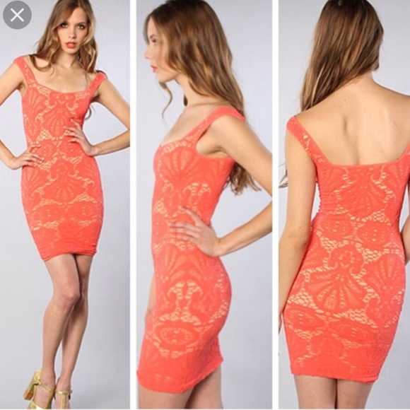 Free People Dresses & Skirts - Free People Coral Bodycon Medallion Dress